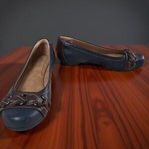 Softspots Posie Women's Blue Leather Flats Size 7M  Cushioned Casual